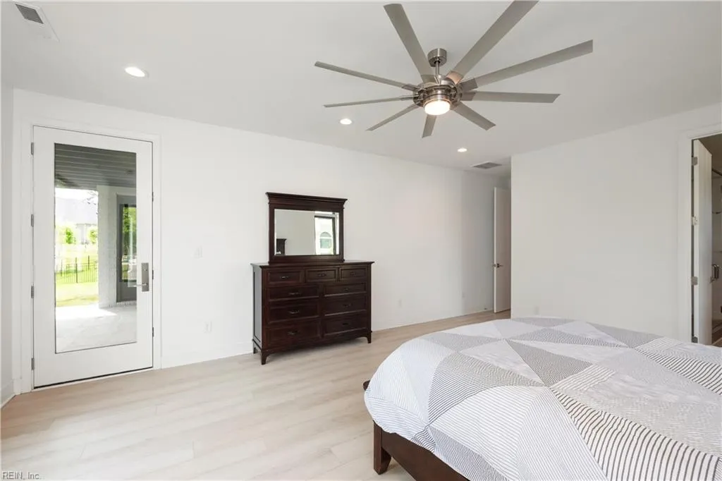 Virginia Beach, Virginia 23455, United States, 4 Bedrooms Bedrooms, ,5 BathroomsBathrooms,Residential,Active,123226