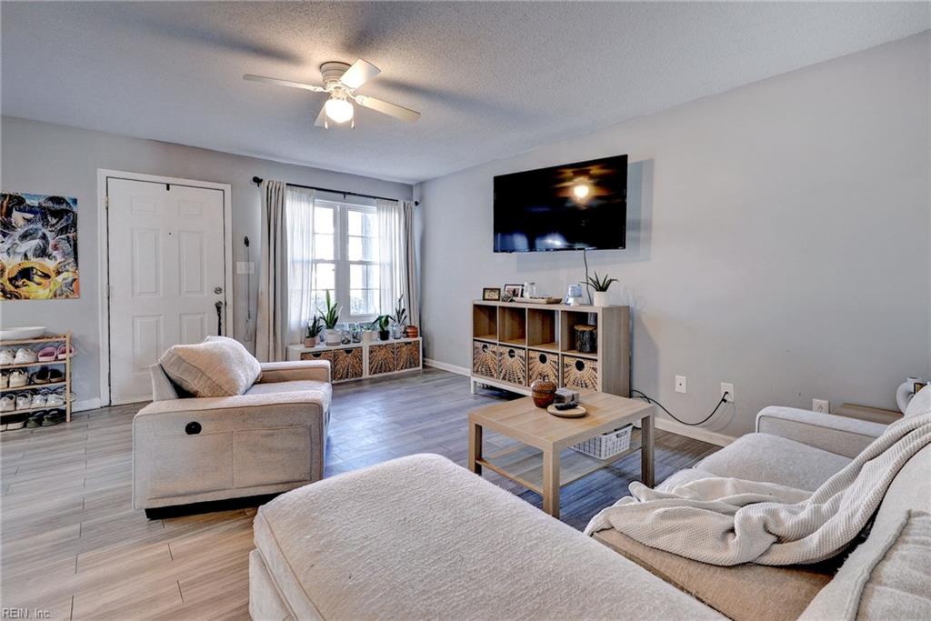 Photo of 4 Inlandview Drive, Hampton, VA 23669 (MLS # 10656459)