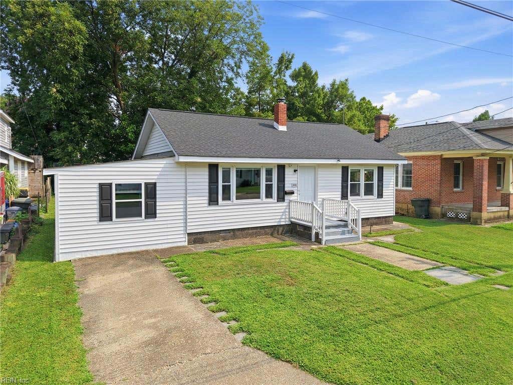 Photo of 308 North Avenue, Newport News, VA 23601 (MLS # 10646941)