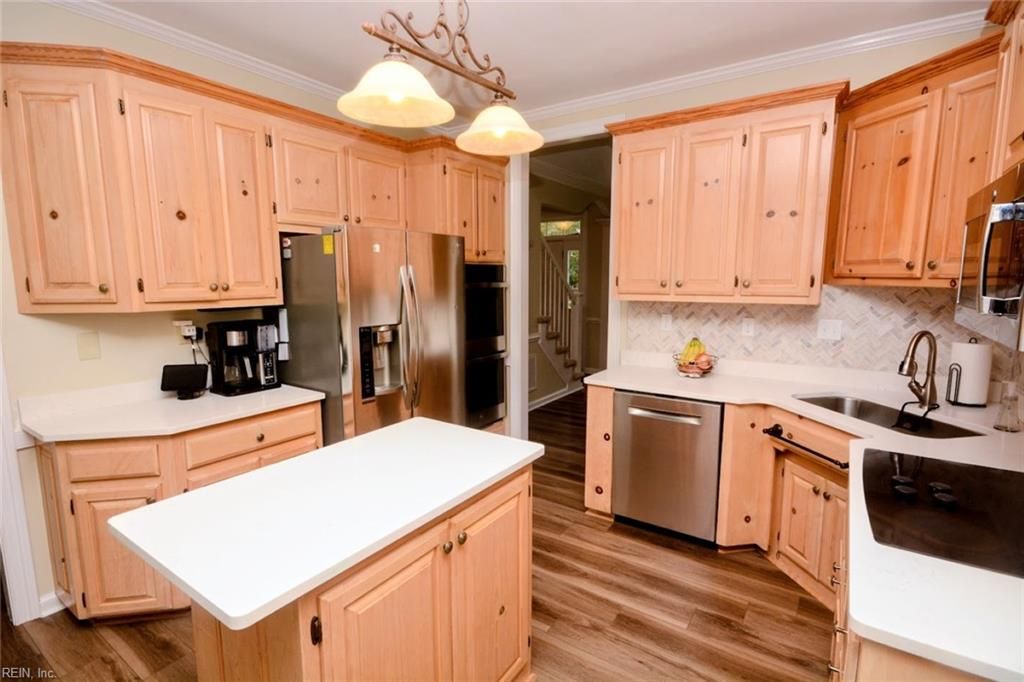 Photo of 509 River Gate Road, Chesapeake, VA 23322 (MLS # 10606006)