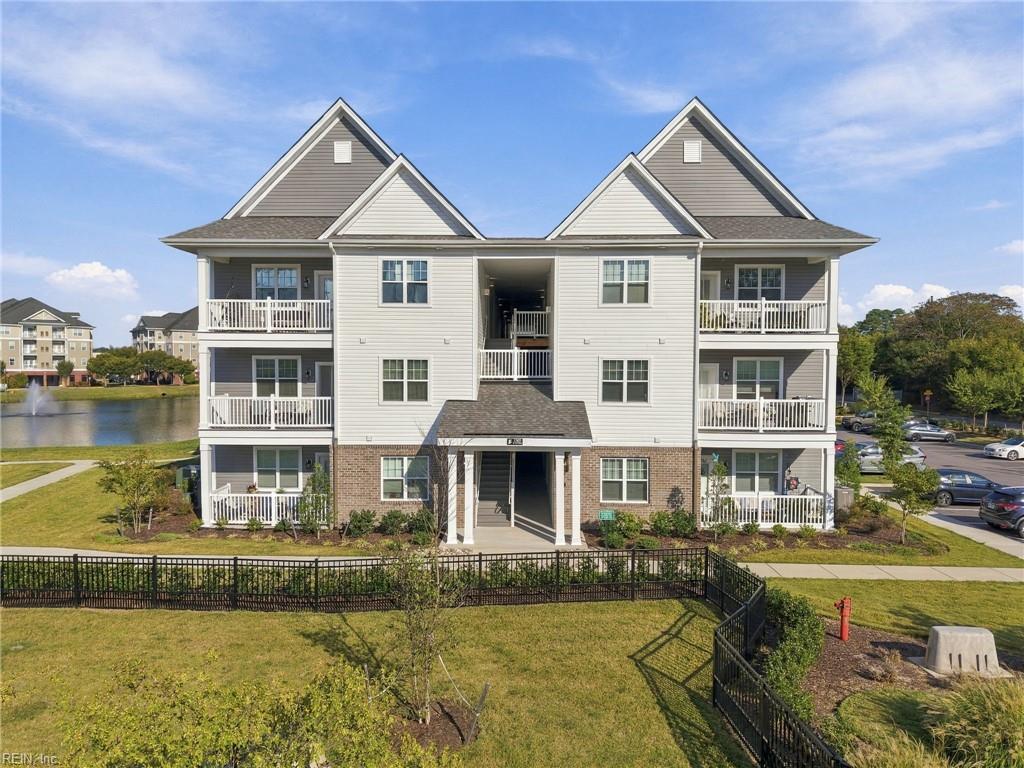 Photo of 1505 Waitsel Drive #306, Chesapeake, VA 23320 (MLS # 10658216)