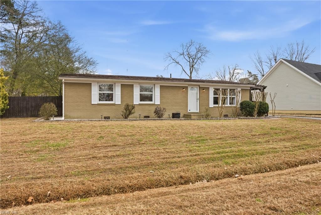 Photo of 4116 Berwyn Way, Suffolk, VA 23435 (MLS # 10614163)