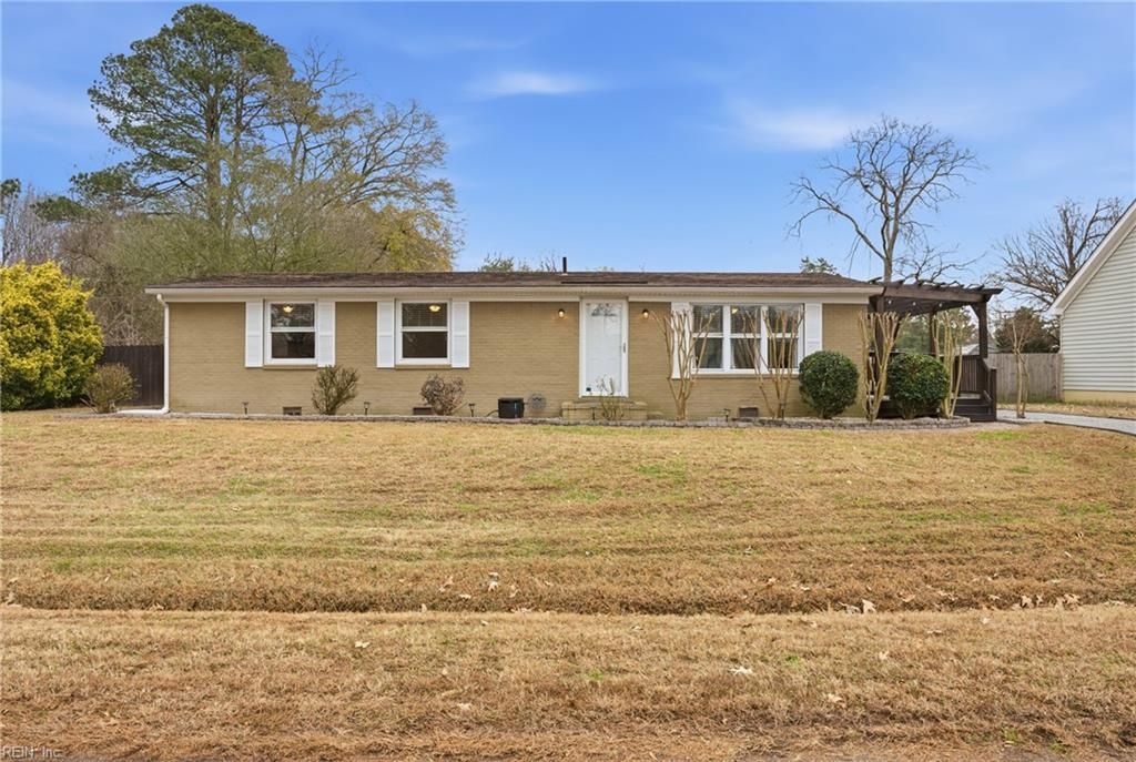 Photo of 4116 Berwyn Way, Suffolk, VA 23435 (MLS # 10614163)