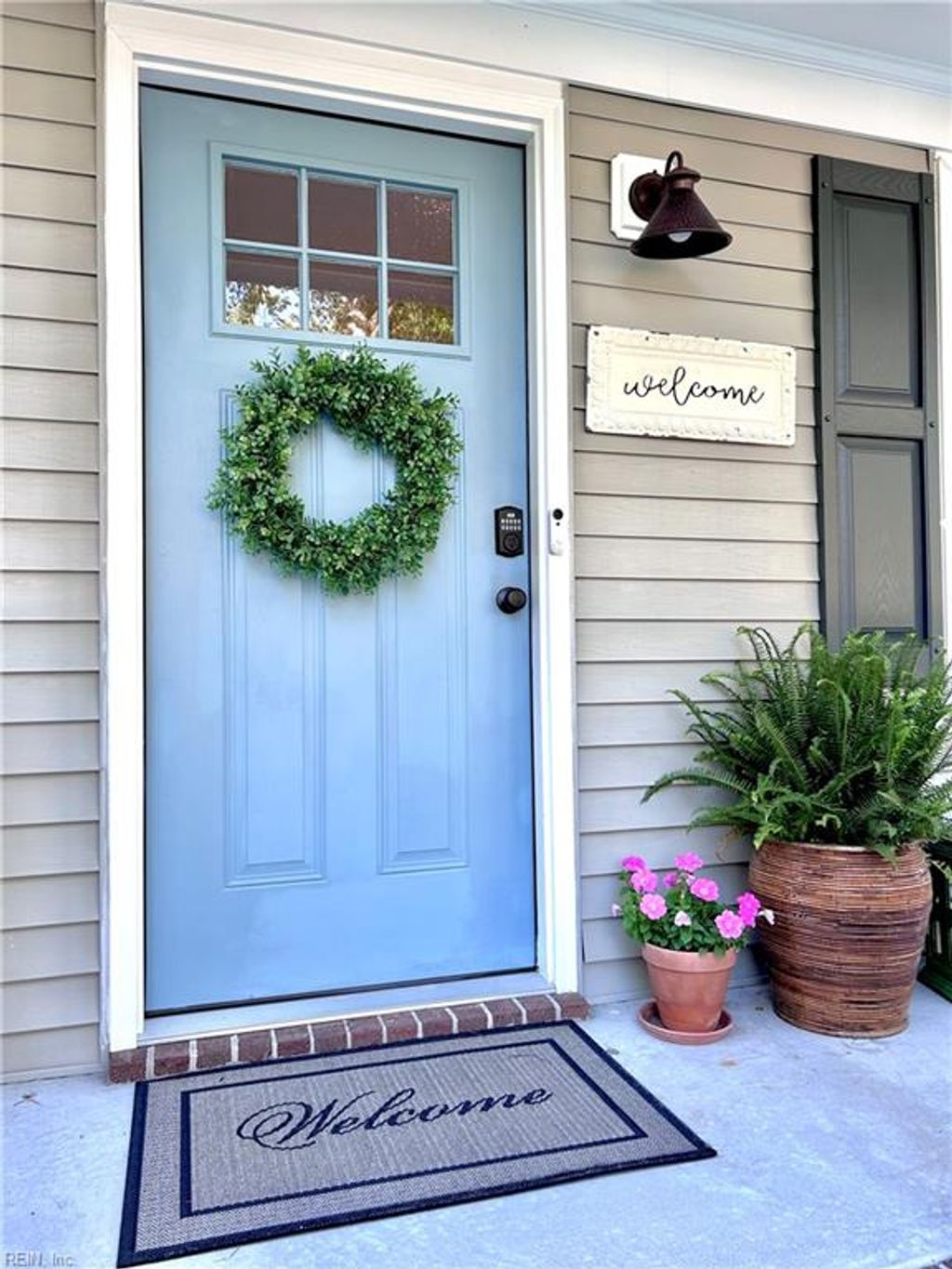 Photo of 572 Denver Avenue, Chesapeake, VA 23322 (MLS # 10634304)