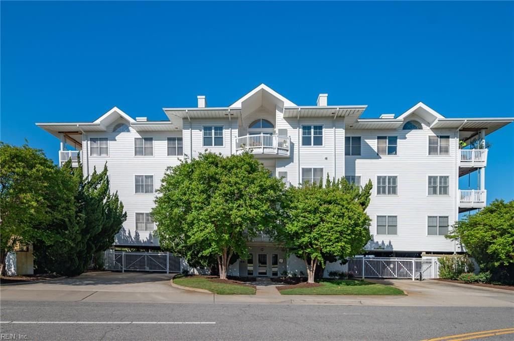 Photo of 400 Rudee Point Road #307, Virginia Beach, VA 23451 (MLS # 10631240)