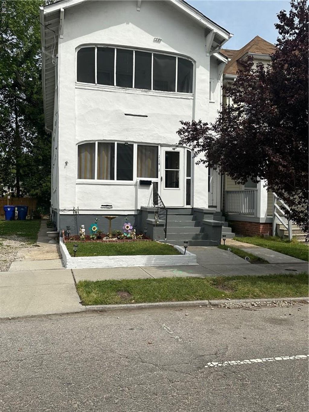 Photo of 114 W 38th Street, Norfolk, VA 23504 (MLS # 10628913)