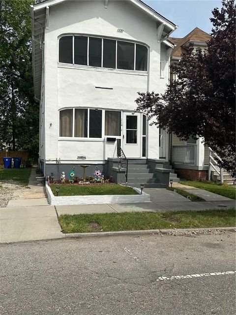 Photo of 114 W 38th Street, Norfolk, VA 23504 (MLS # 10628913)