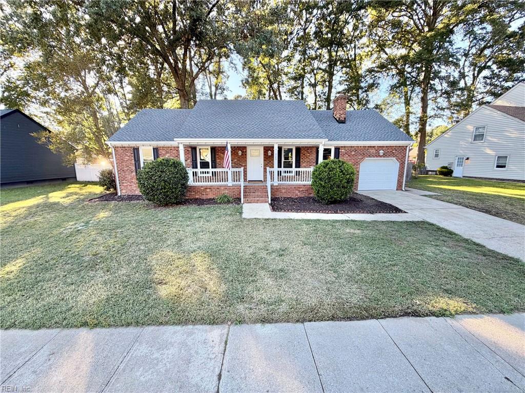 Photo of 720 Baywood Trail TRL, Chesapeake, VA 23323 (MLS # 10656886)