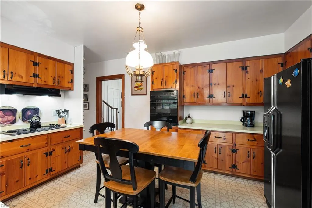 Virginia Beach, Virginia 23451, United States, 5 Bedrooms Bedrooms, ,3 BathroomsBathrooms,Residential,Active,158663