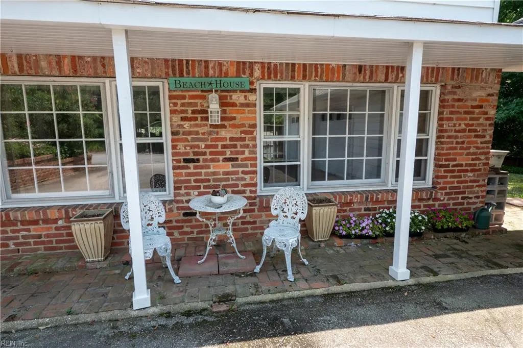 Virginia Beach, Virginia 23451, United States, 5 Bedrooms Bedrooms, ,3 BathroomsBathrooms,Residential,Active,158663