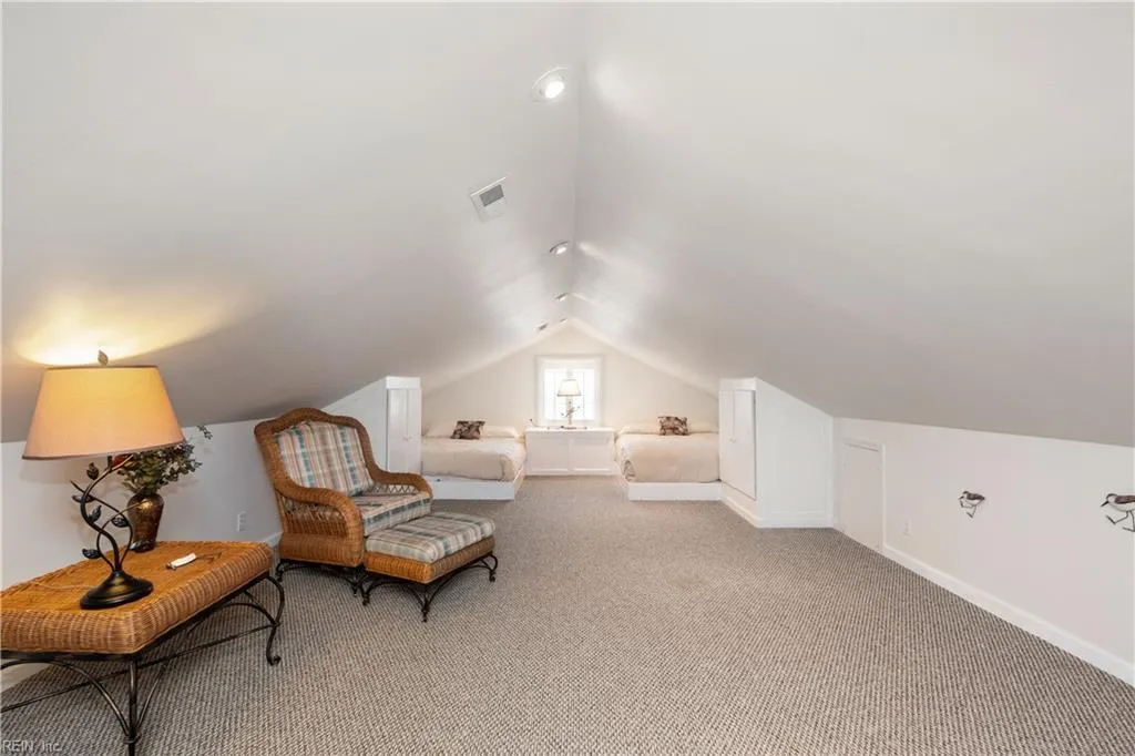 Virginia Beach, Virginia 23451, United States, 5 Bedrooms Bedrooms, ,3 BathroomsBathrooms,Residential,Active,158663