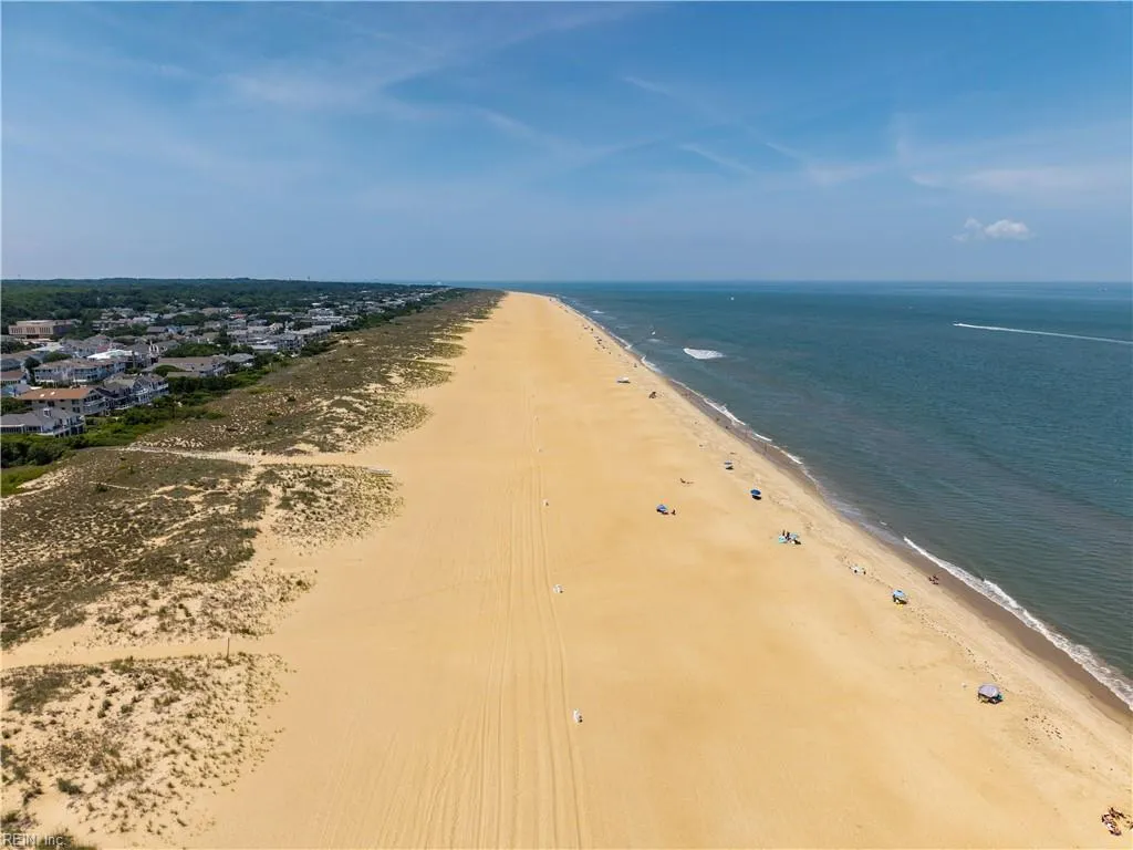 Virginia Beach, Virginia 23451, United States, 5 Bedrooms Bedrooms, ,3 BathroomsBathrooms,Residential,Active,158663