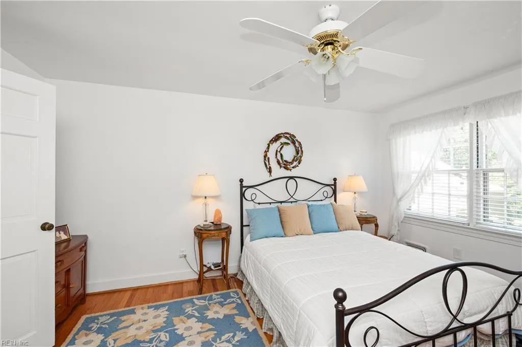 Virginia Beach, Virginia 23451, United States, 5 Bedrooms Bedrooms, ,3 BathroomsBathrooms,Residential,Active,158663