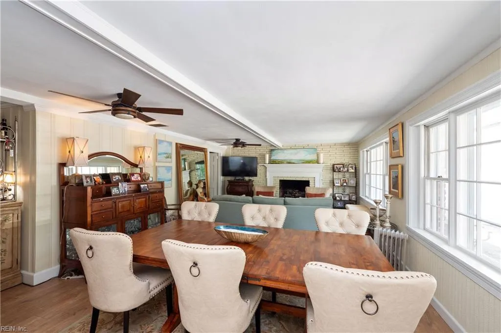 Virginia Beach, Virginia 23451, United States, 5 Bedrooms Bedrooms, ,3 BathroomsBathrooms,Residential,Active,158663