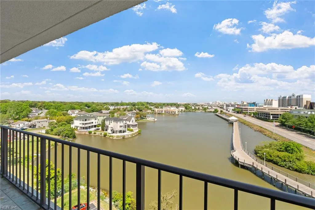 Virginia Beach, Virginia 23451, United States, 3 Bedrooms Bedrooms, ,2 BathroomsBathrooms,Residential,Active,123205