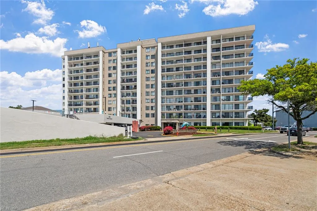 Virginia Beach, Virginia 23451, United States, 3 Bedrooms Bedrooms, ,2 BathroomsBathrooms,Residential,Active,123205