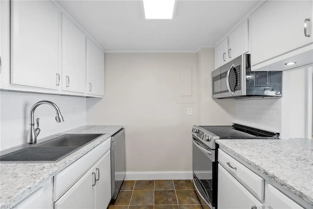 Virginia Beach, Virginia 23451, United States, 3 Bedrooms Bedrooms, ,2 BathroomsBathrooms,Residential,Active,123205