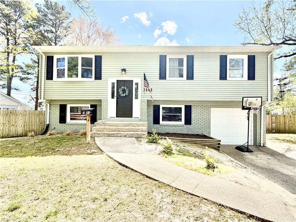 Photo of 3141 Ashlawn Terrace, Virginia Beach, VA 23452 (MLS # 10628709)