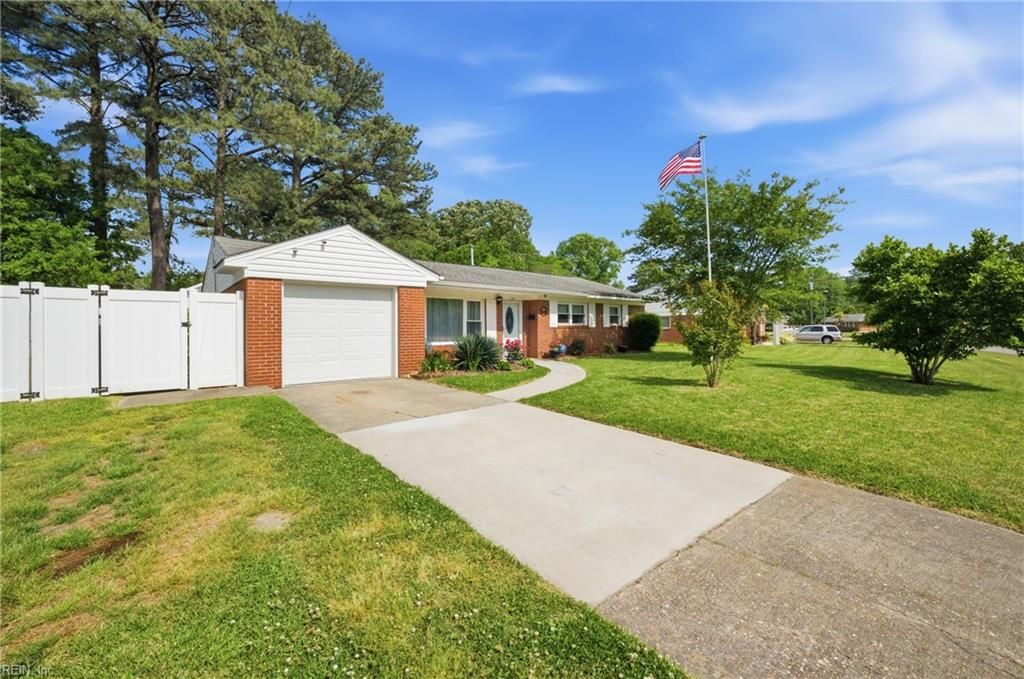 Photo of 116 Goldcrest Drive, Chesapeake, VA 23325 (MLS # 10630767)