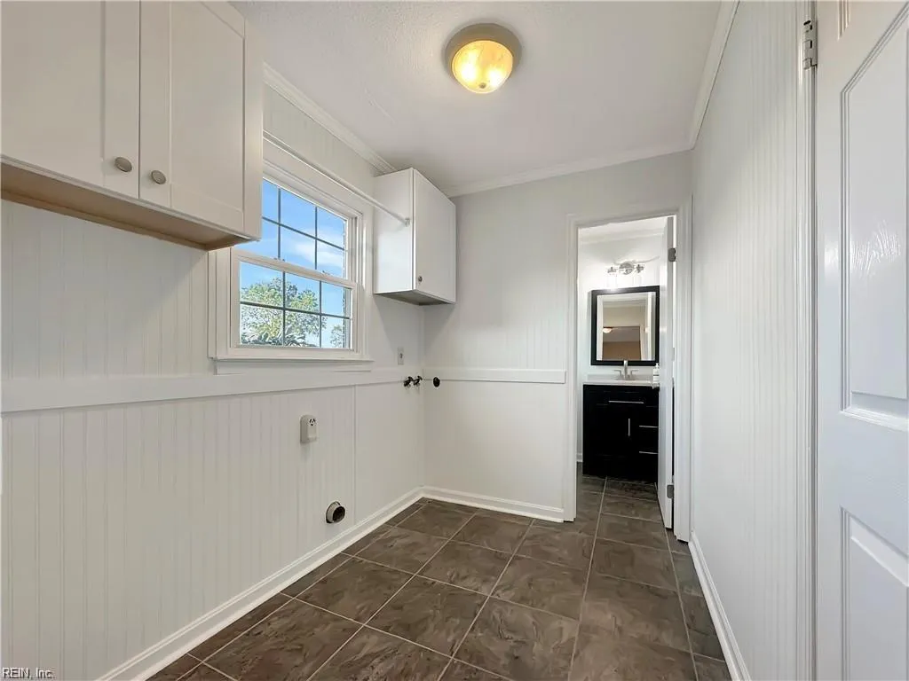 Poquoson, Virginia 23662, United States, 4 Bedrooms Bedrooms, ,3 BathroomsBathrooms,Residential,Active,15227