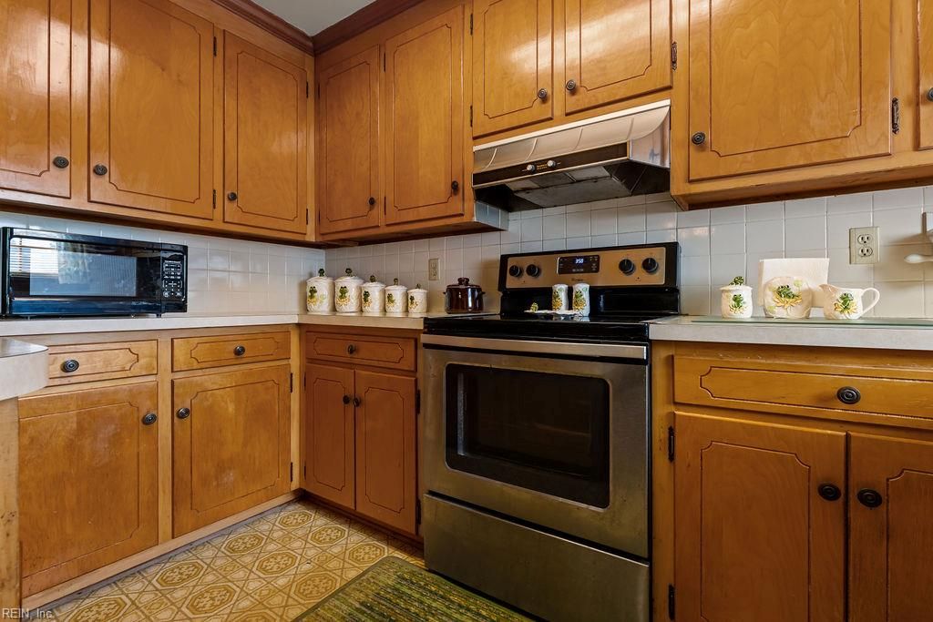 Photo of 101 Verna Street, Franklin, VA 23851 (MLS # 10628288)