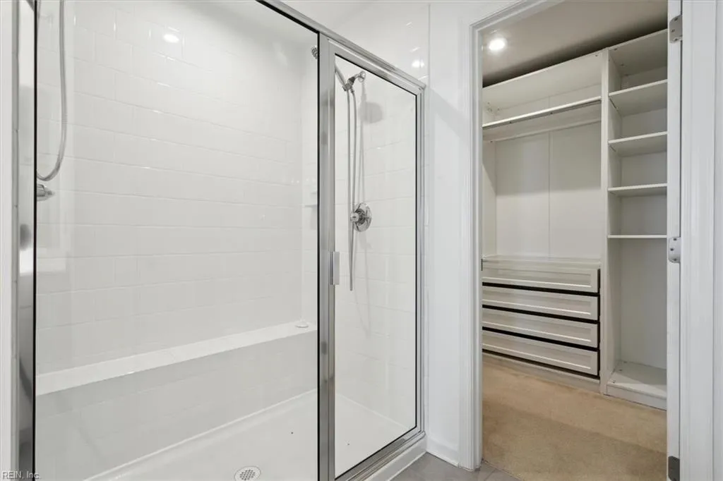 Williamsburg, Virginia 23185, United States, 4 Bedrooms Bedrooms, ,4 BathroomsBathrooms,Residential,Active,5124