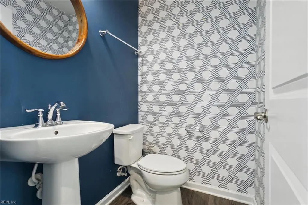 Williamsburg, Virginia 23185, United States, 4 Bedrooms Bedrooms, ,4 BathroomsBathrooms,Residential,Active,5124