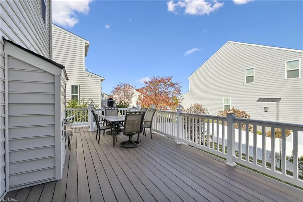 Williamsburg, Virginia 23185, United States, 4 Bedrooms Bedrooms, ,4 BathroomsBathrooms,Residential,Active,5124