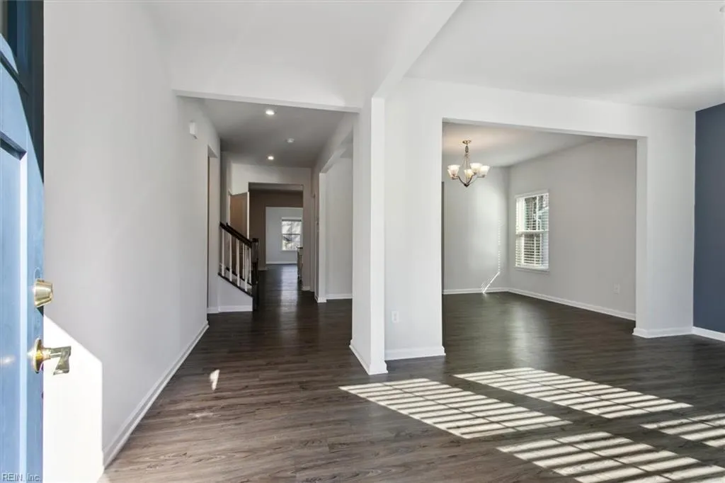 Williamsburg, Virginia 23185, United States, 4 Bedrooms Bedrooms, ,4 BathroomsBathrooms,Residential,Active,5124