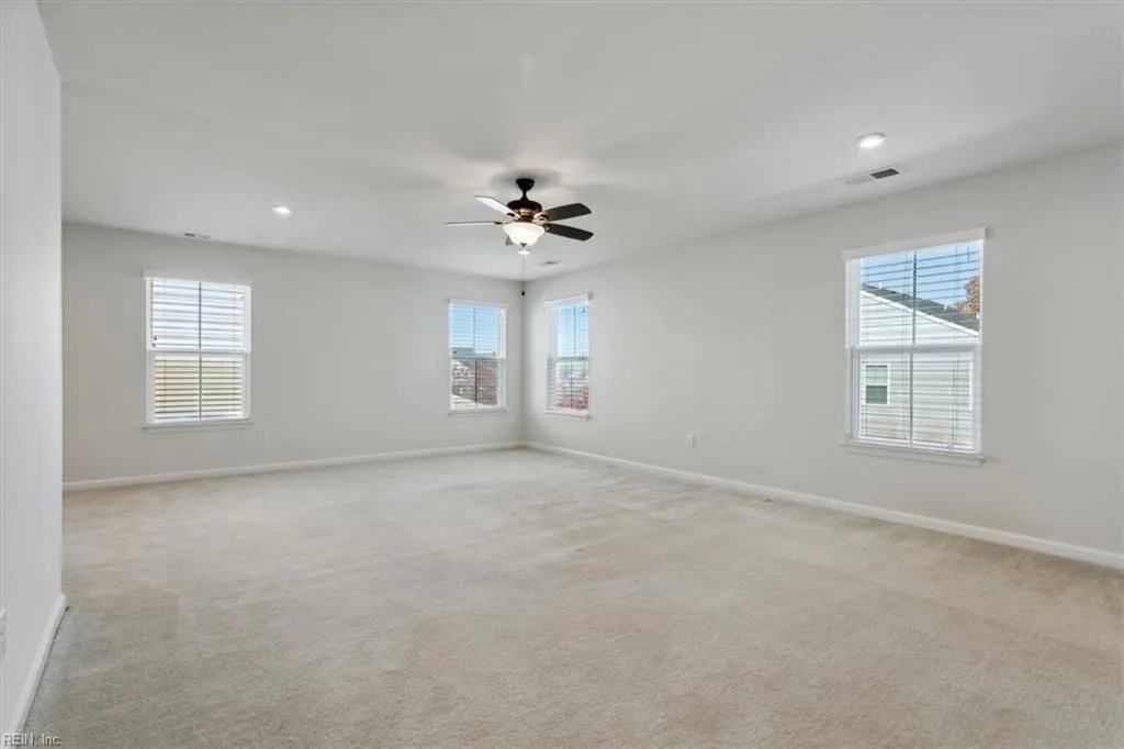 Williamsburg, Virginia 23185, United States, 4 Bedrooms Bedrooms, ,4 BathroomsBathrooms,Residential,Active,5124