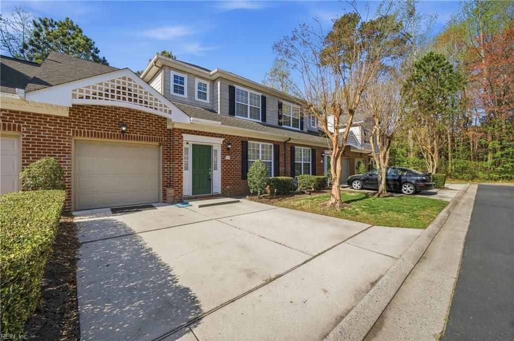 Photo of 1405 Otterbourne Quay, Chesapeake, VA 23320 (MLS # 10627752)