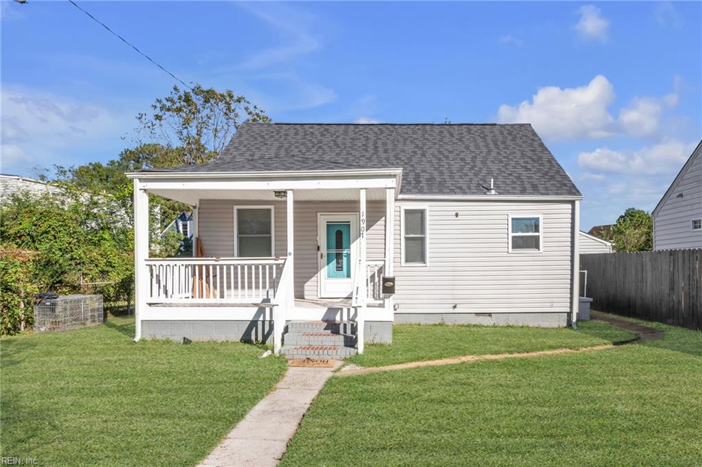 Photo of 1907 Halifax Avenue, Portsmouth, VA 23707 (MLS # 10658530)