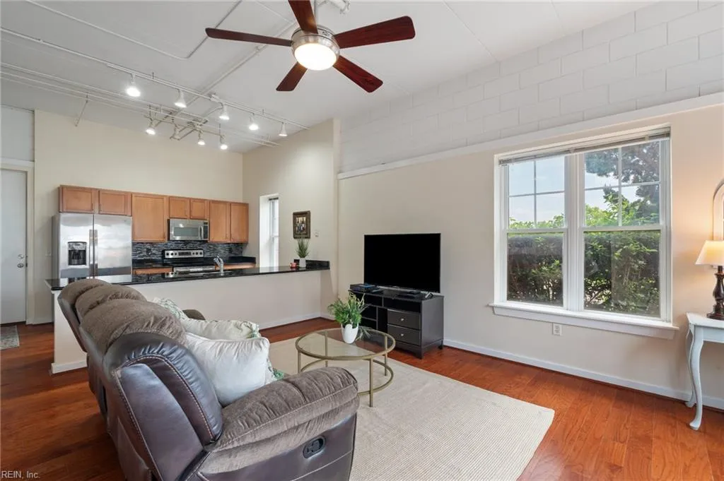 Virginia Beach, Virginia 23451, United States, 1 Bedroom Bedrooms, ,1 BathroomBathrooms,Residential,Active,150964