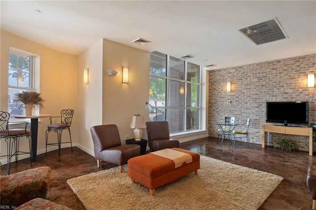 Virginia Beach, Virginia 23451, United States, 1 Bedroom Bedrooms, ,1 BathroomBathrooms,Residential,Active,150964