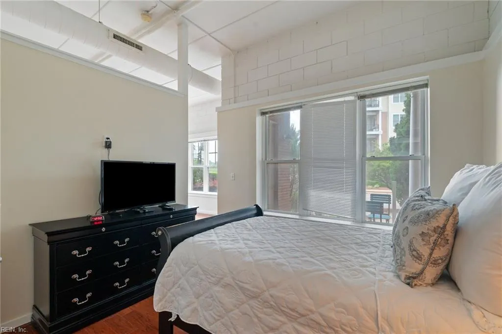 Virginia Beach, Virginia 23451, United States, 1 Bedroom Bedrooms, ,1 BathroomBathrooms,Residential,Active,150964