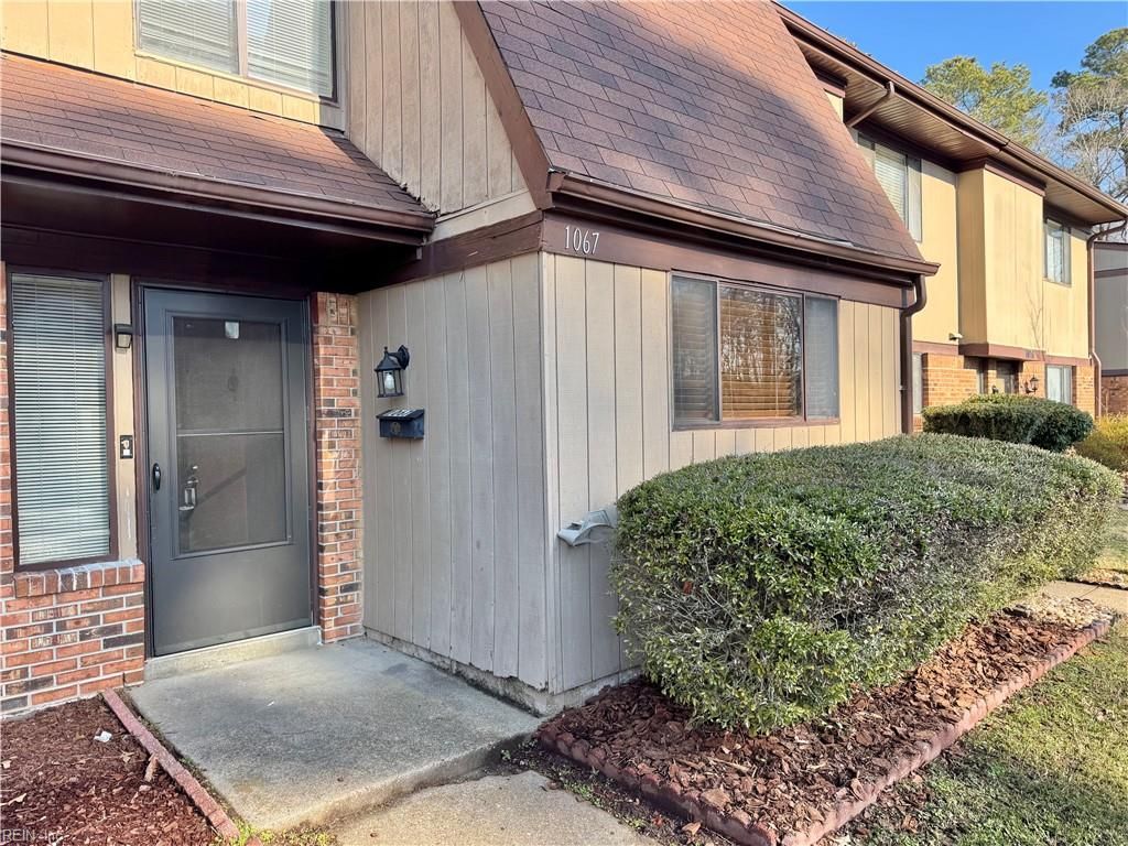 Photo of 1067 Willow Green Drive, Newport News, VA 23602 (MLS # 10624724)