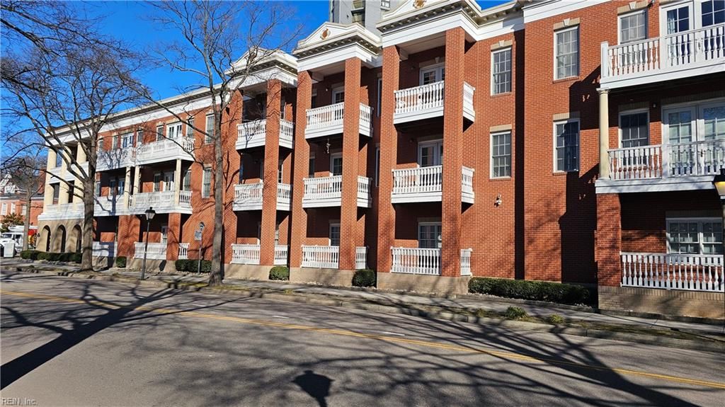 Photo of 450 W Princess Anne Road Road #Unit 211, Norfolk, VA 23517 (MLS # 10616713)
