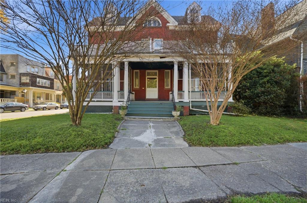 Photo of 324 Colonial Avenue, Norfolk, VA 23507 (MLS # 10643222)