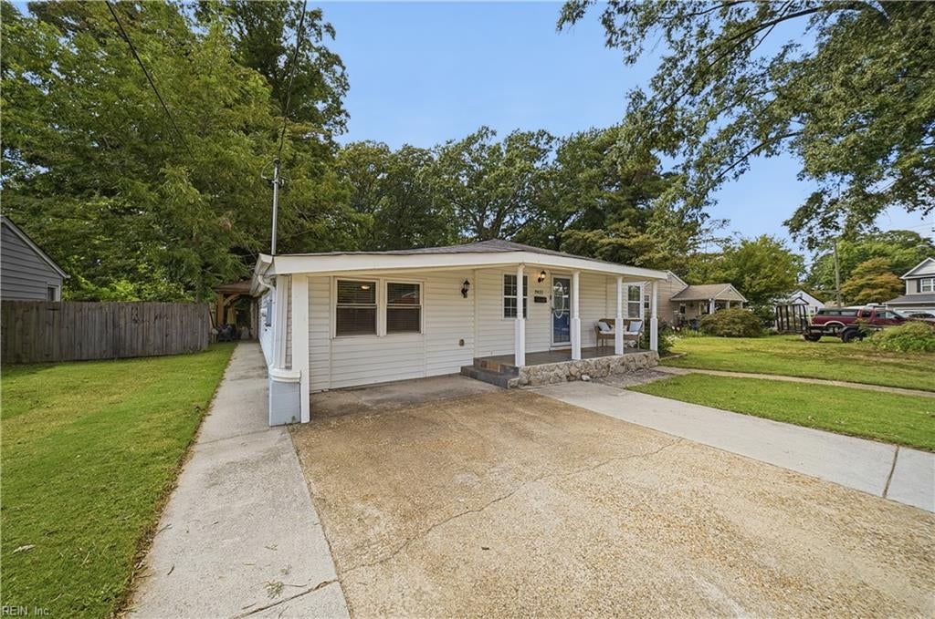 Photo of 7611 Macdonald Road, Norfolk, VA 23505 (MLS # 10655800)