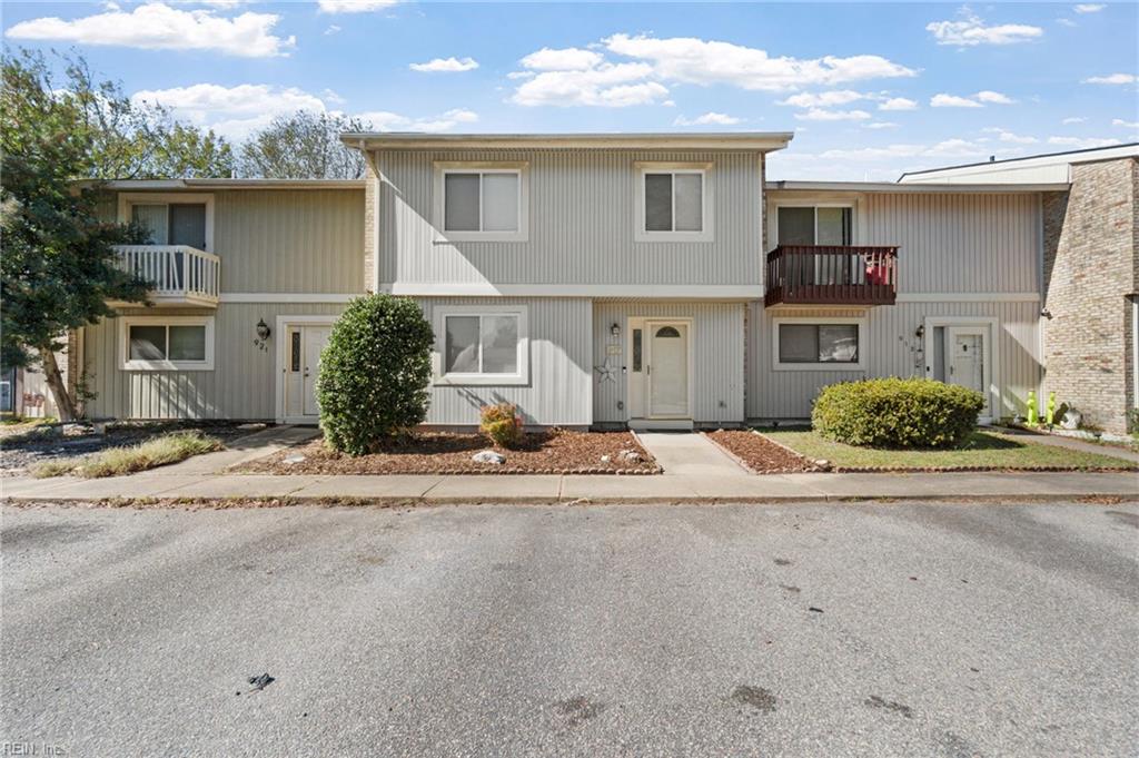 Photo of 917 Birch Road, Virginia Beach, VA 23462 (MLS # 10659200)