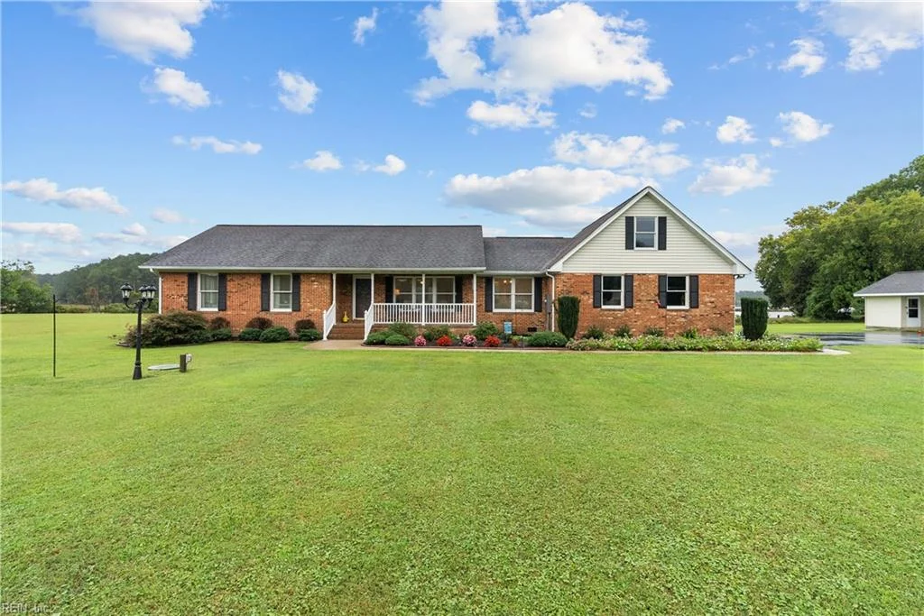 553 N End Estate