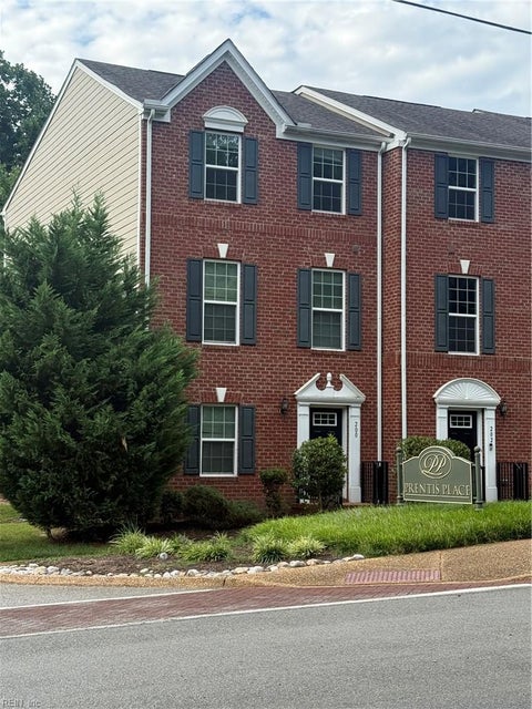 Photo for 315 W Constance RD 200