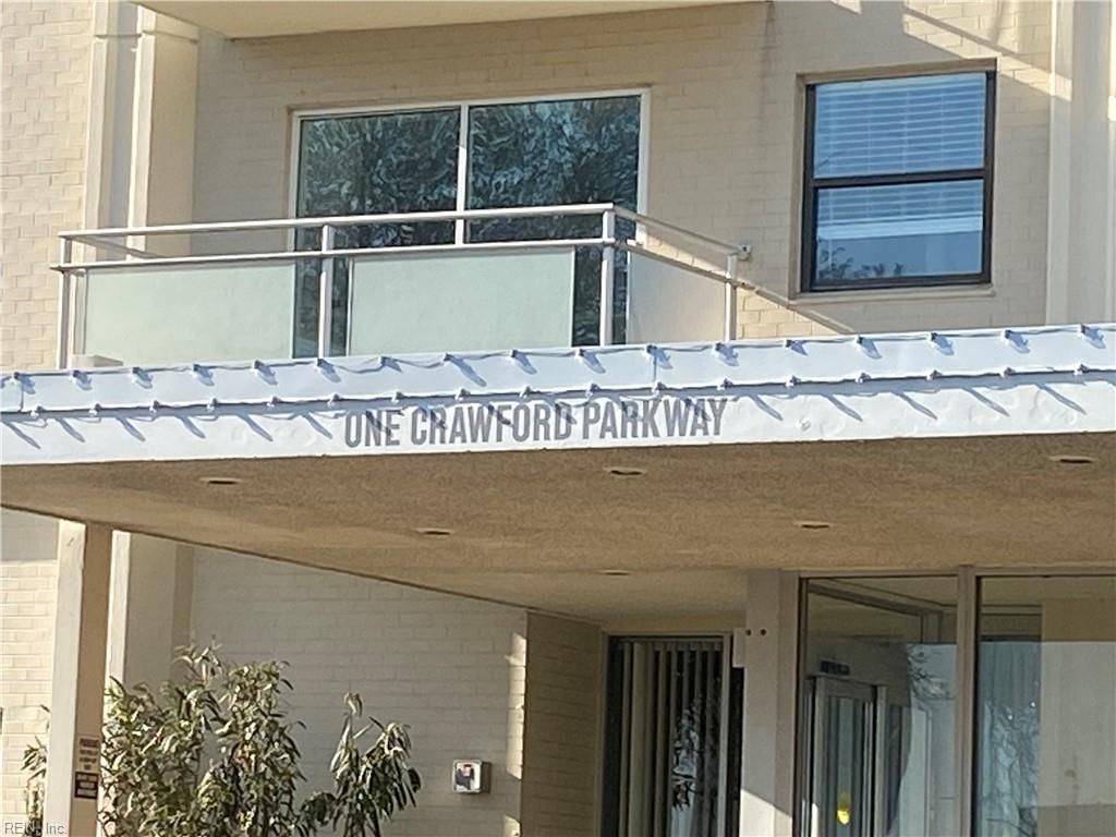 Photo of One Crawford Parkway #1306, Portsmouth, VA 23704 (MLS # 10623001)
