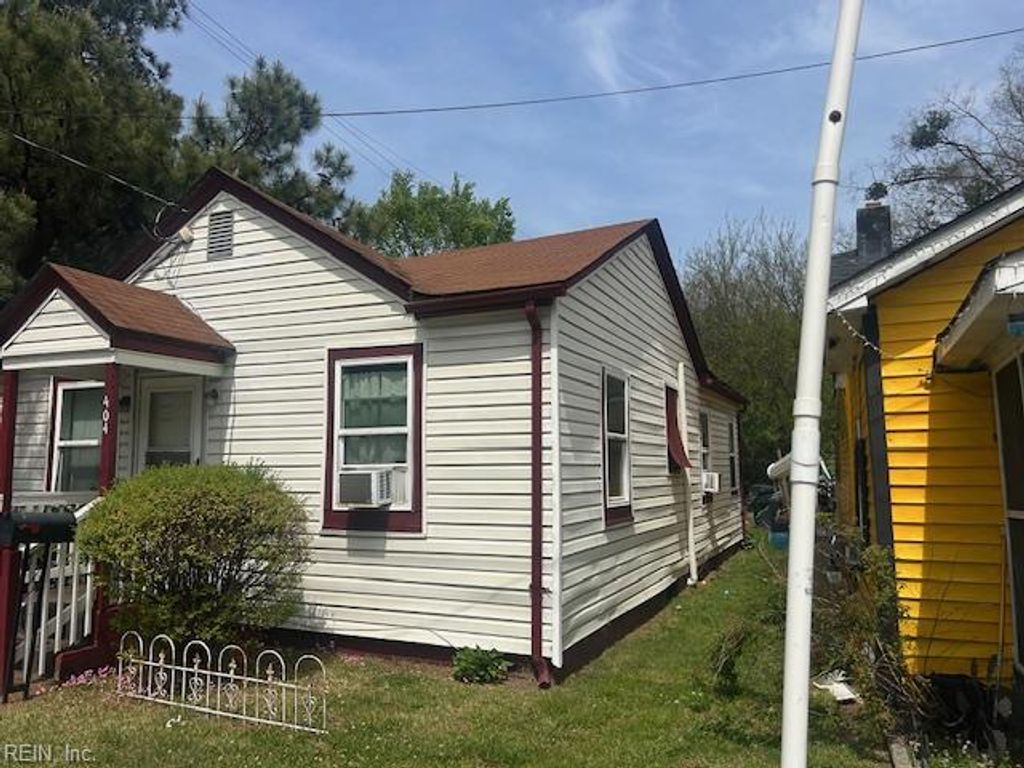 Photo of 404 Hunter Street, Suffolk, VA 23434 (MLS # 10629630)