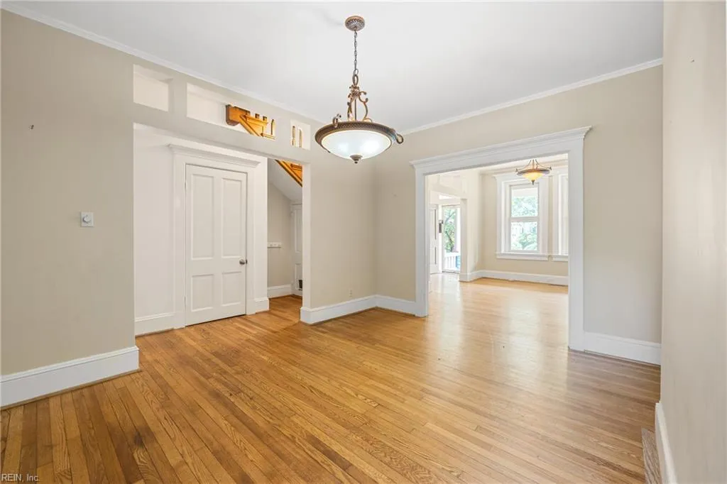 Norfolk, Virginia 23507, United States, 4 Bedrooms Bedrooms, ,5 BathroomsBathrooms,Residential,Active,143587