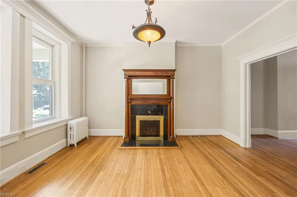 Norfolk, Virginia 23507, United States, 4 Bedrooms Bedrooms, ,5 BathroomsBathrooms,Residential,Active,143587