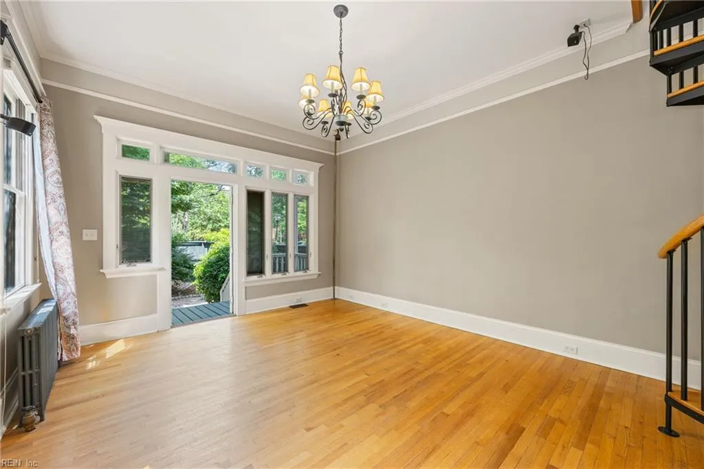 Norfolk, Virginia 23507, United States, 4 Bedrooms Bedrooms, ,5 BathroomsBathrooms,Residential,Active,143587