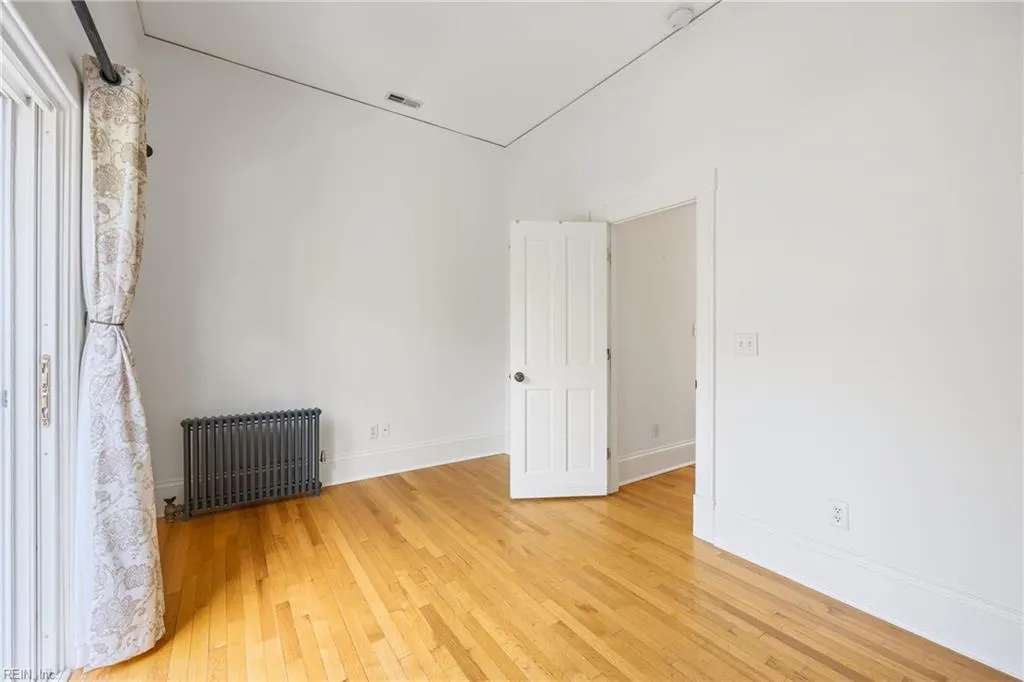 Norfolk, Virginia 23507, United States, 4 Bedrooms Bedrooms, ,5 BathroomsBathrooms,Residential,Active,143587