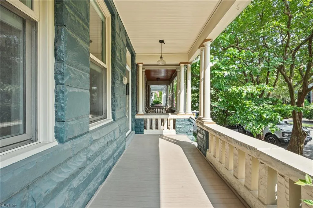 Norfolk, Virginia 23507, United States, 4 Bedrooms Bedrooms, ,5 BathroomsBathrooms,Residential,Active,143587