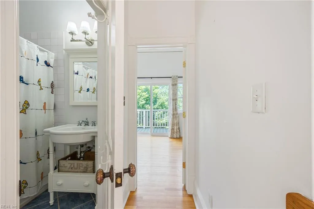 Norfolk, Virginia 23507, United States, 4 Bedrooms Bedrooms, ,5 BathroomsBathrooms,Residential,Active,143587